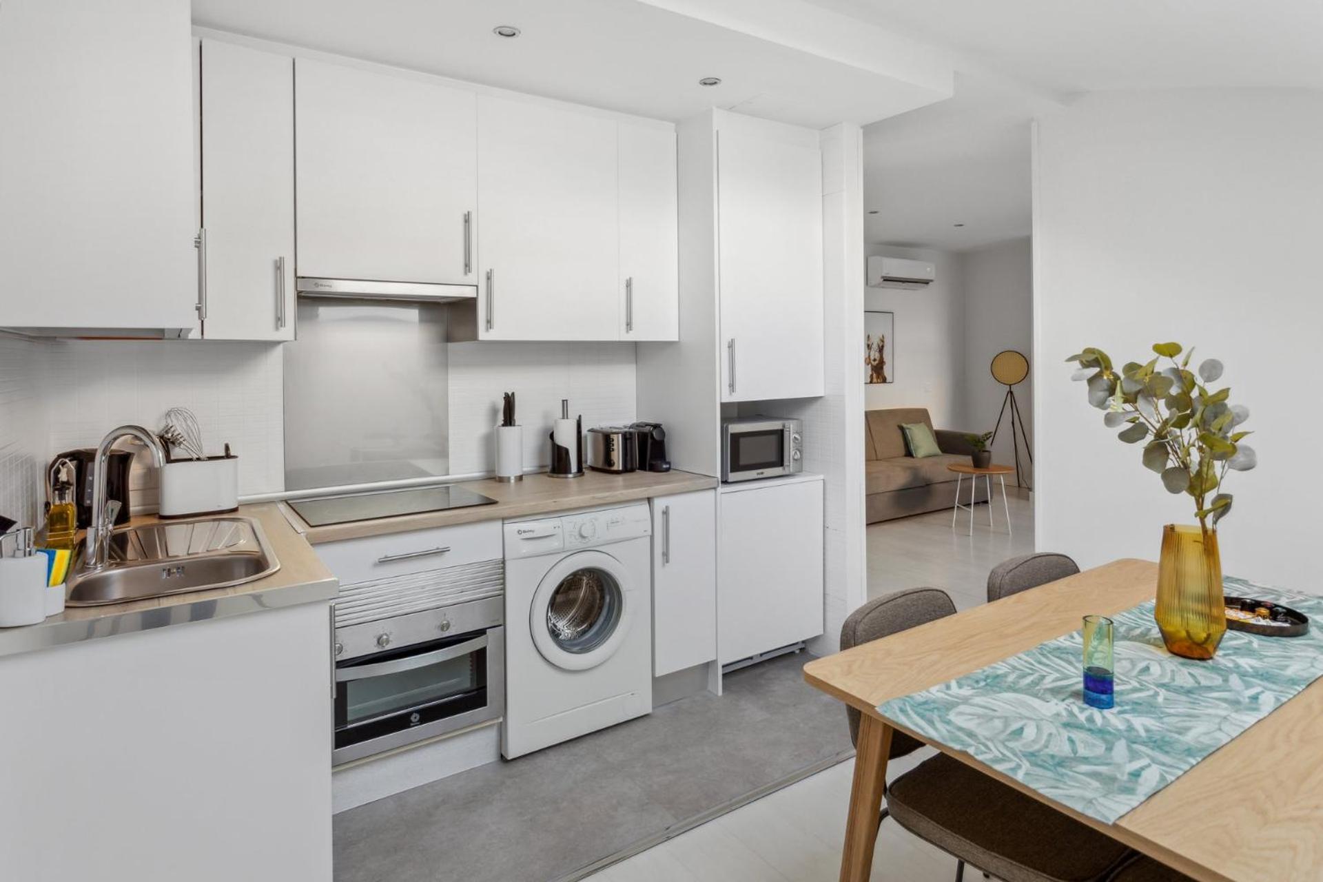 Limehome Madrid Calle De La Paloma Eksteriør billede