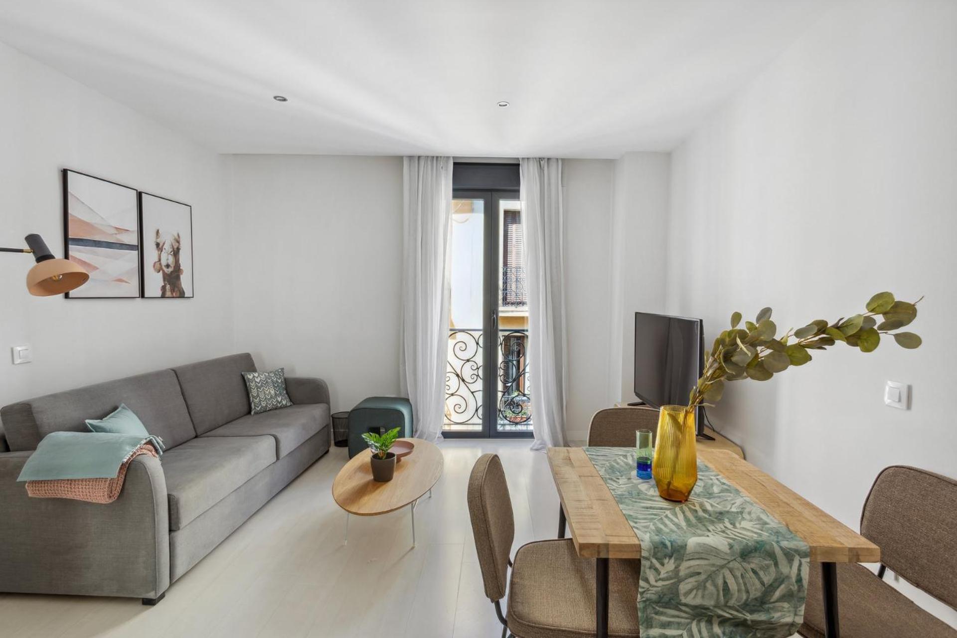 Limehome Madrid Calle De La Paloma Eksteriør billede