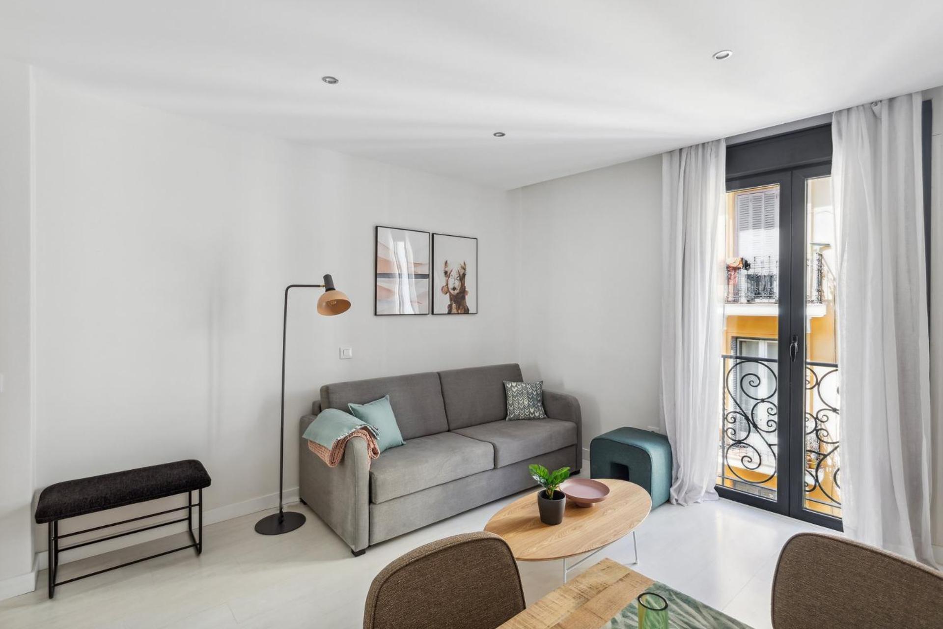 Limehome Madrid Calle De La Paloma Eksteriør billede