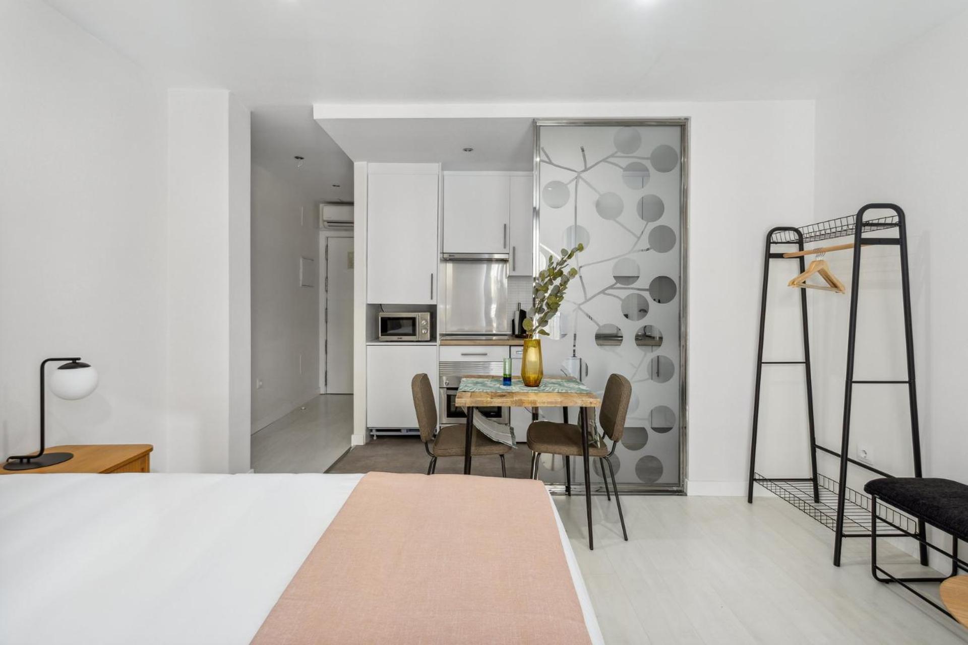Limehome Madrid Calle De La Paloma Eksteriør billede