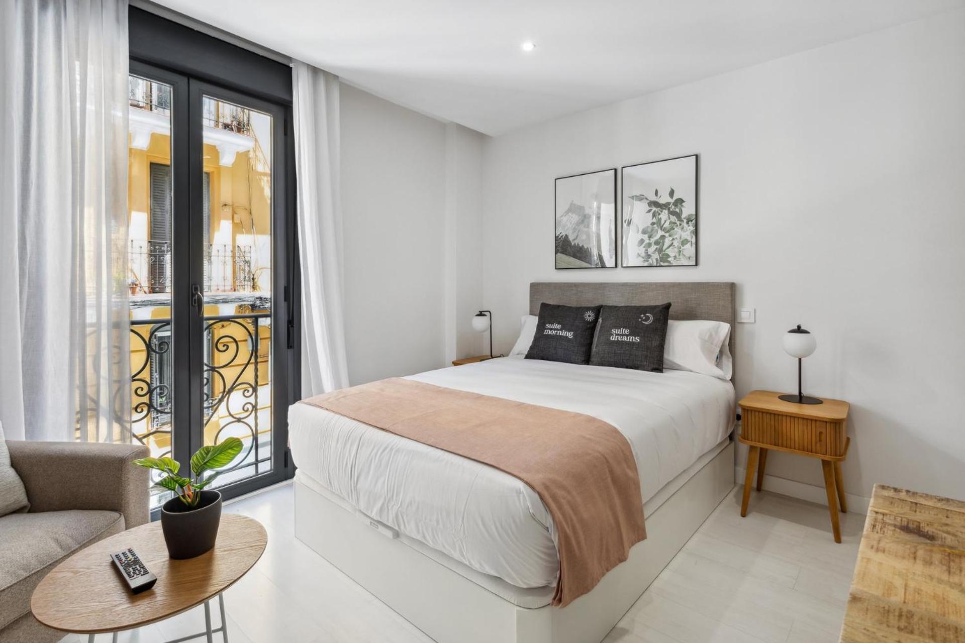Limehome Madrid Calle De La Paloma Eksteriør billede